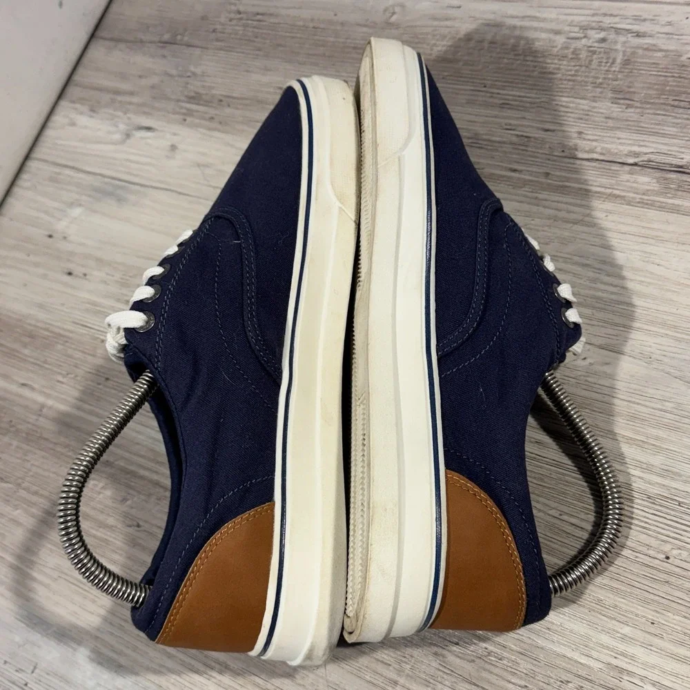 Chaps Canvas Sneakers Men's Size 7.5 Blue Low Top Lace Up Memory Foam Shoes